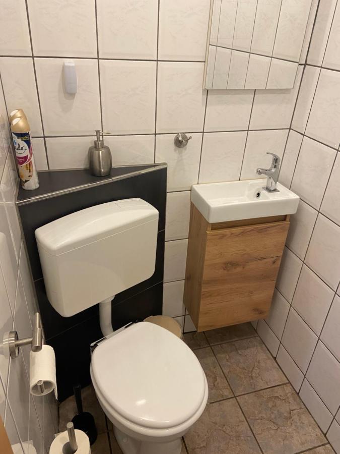 Traumhaftes Ferienhaus Husen Exterior foto